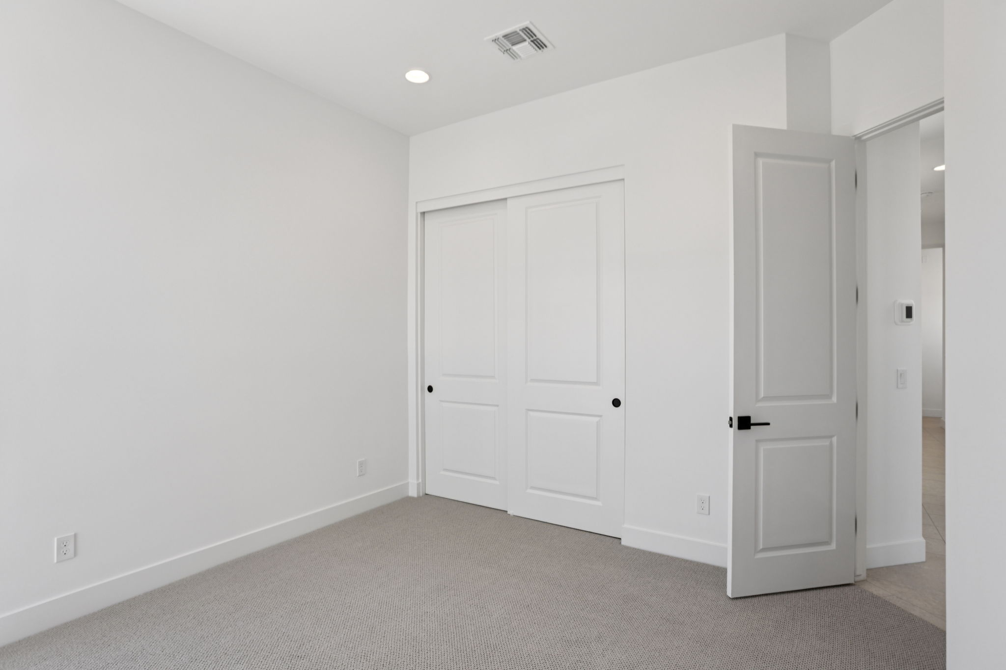 E Utah Ave-023