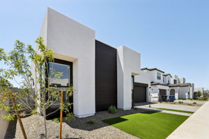 E Utah Ave-003