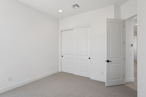 E Utah Ave-023