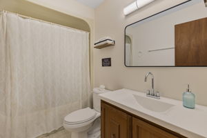  Photo 32