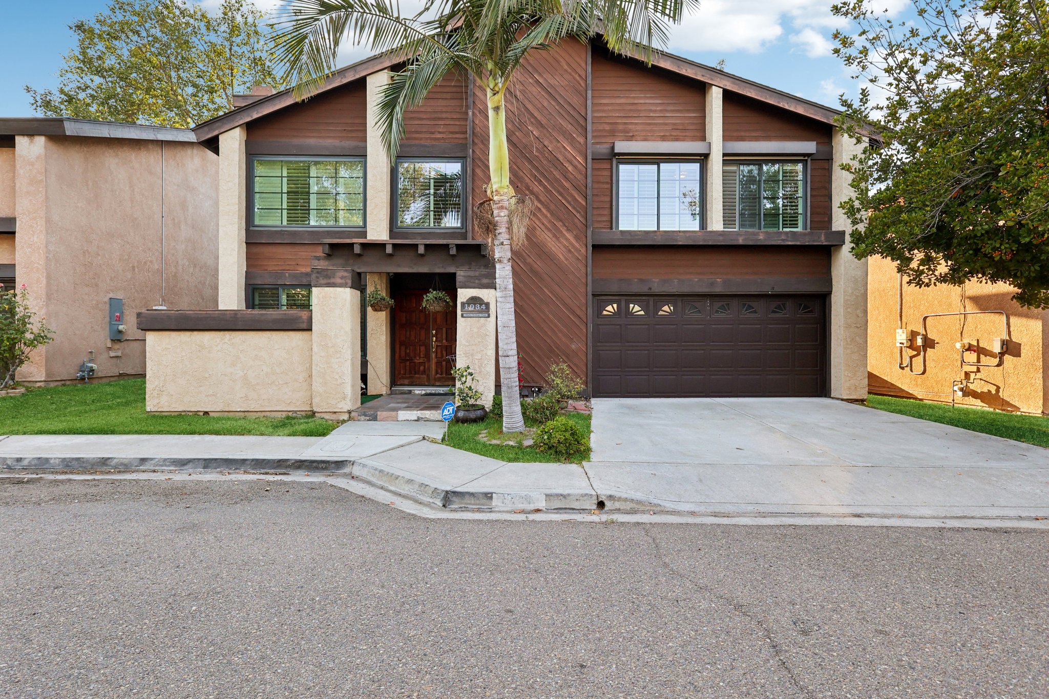 Helix Village Dr-L0407-008.jpg