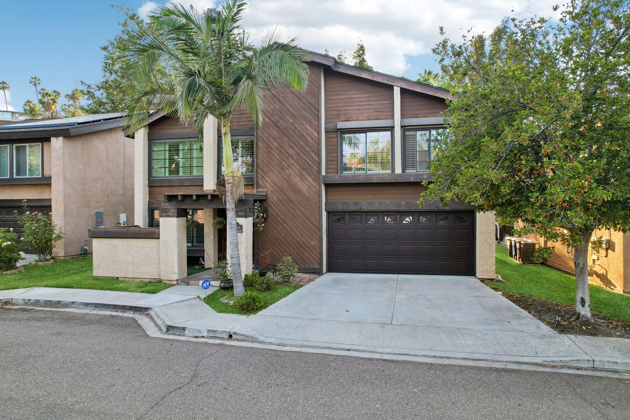 Helix Village Dr-L0407-010.jpg