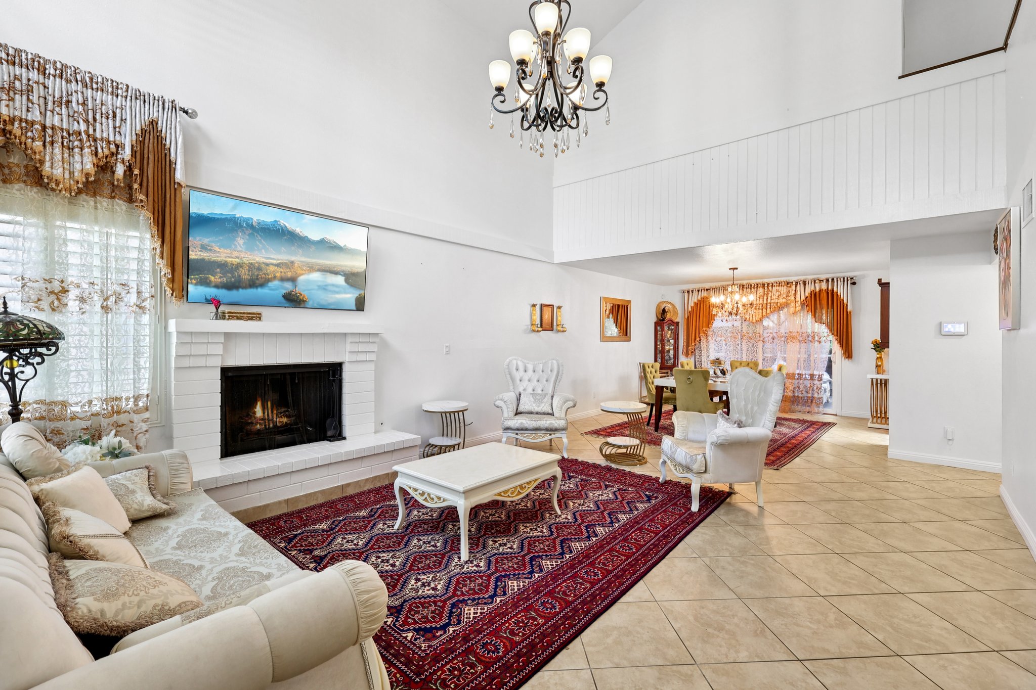 Helix Village Dr-L0407-035.jpg