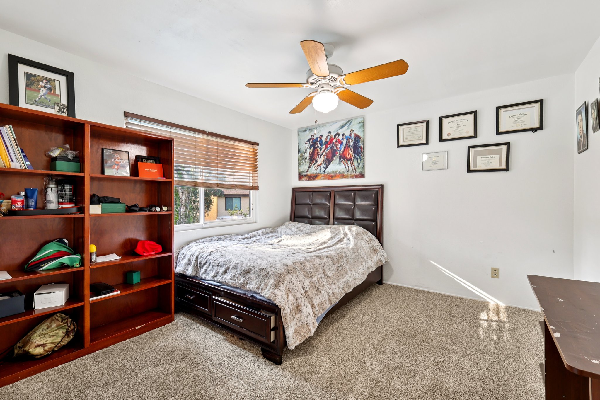 Helix Village Dr-L0407-043.jpg