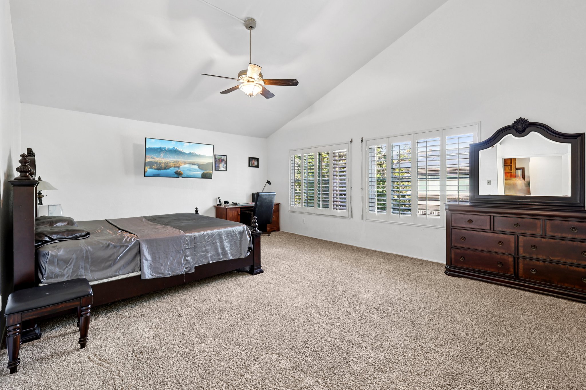 Helix Village Dr-L0407-051.jpg