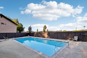 Helix Village Dr-L0407-053.jpg