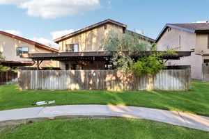 Helix Village Dr-L0407-054.jpg