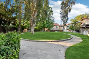 Helix Village Dr-L0407-056.jpg