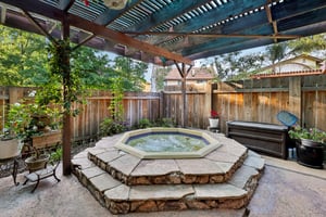 Helix Village Dr-L0407-062.jpg