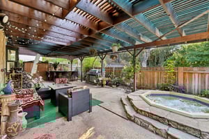 Helix Village Dr-L0407-063.jpg