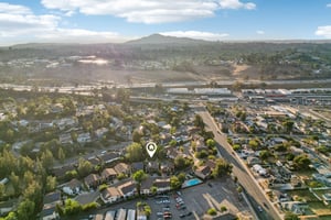 Helix Village Dr-L0407-075.jpg
