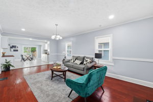 1034 Hervey St_005