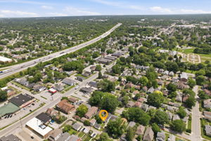 1034 Hervey St_035