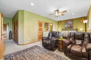 Karlann Dr-S2807-027.jpg