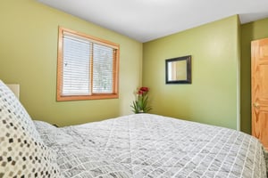 Karlann Dr-S2807-037.jpg