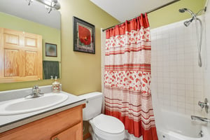 Karlann Dr-S2807-040.jpg