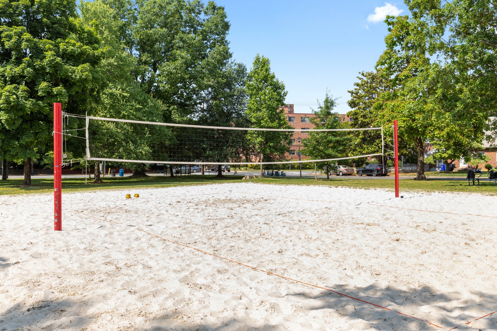 Quincy Park Volleyball Court