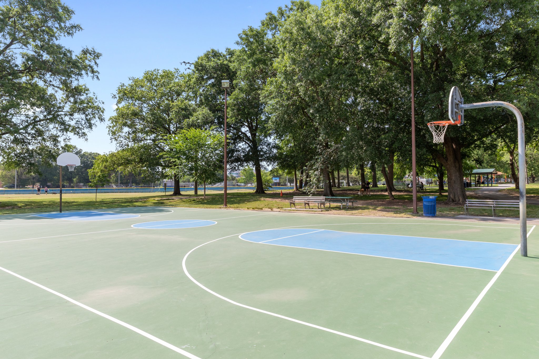 Quincy Park Basketball Courts