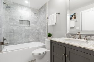 Owner Bathroom | Main Level