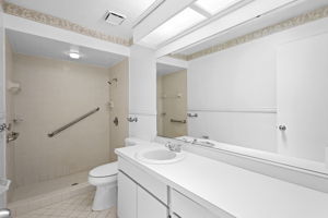  Photo 37