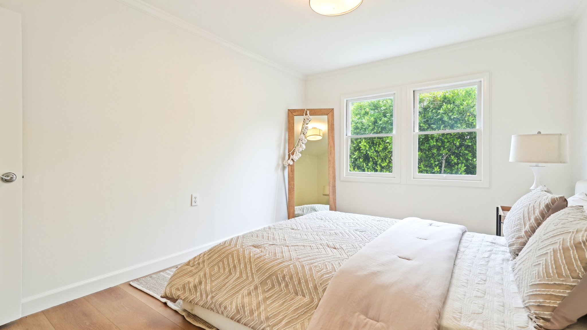 126745 - 10342 Ilona Ave, Los Angeles, CA 90064-018rr.jpg