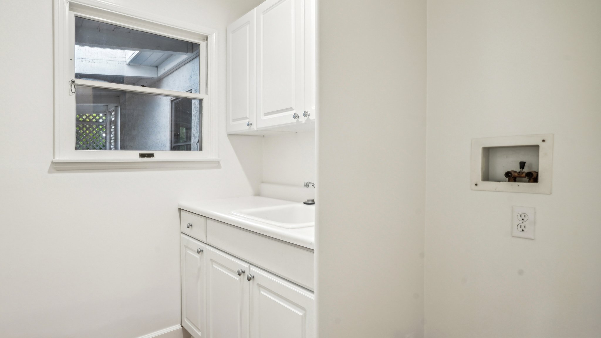126745 - 10342 Ilona Ave, Los Angeles, CA 90064-031rr.jpg