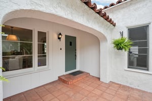 Ilona Ave-2404-005.jpg