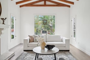 Ilona Ave-2404-008.jpg