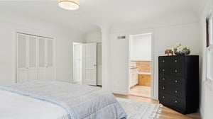 Ilona Ave-2404-022.jpg