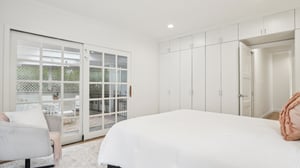 Ilona Ave-2404-030.jpg