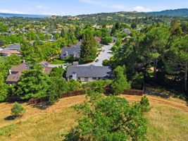 016_F8_AERIAL_1035 Appian Way