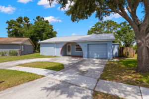 1035 Axlewood Circle Brandon - 1