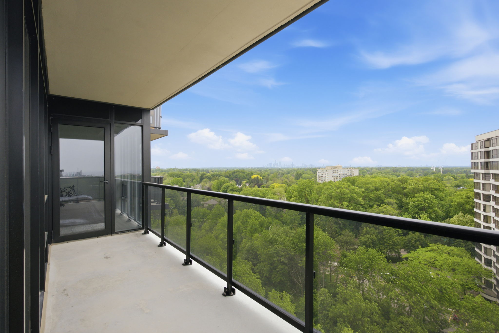 Property in Mississauga — delivered property photograph 24