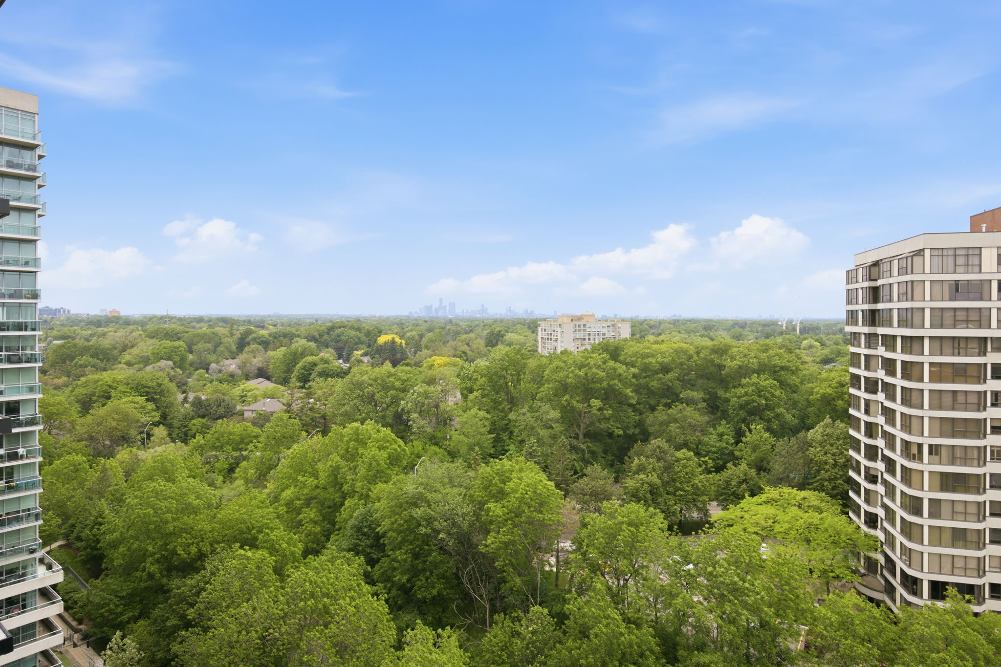 Property in Mississauga — delivered property photograph 27