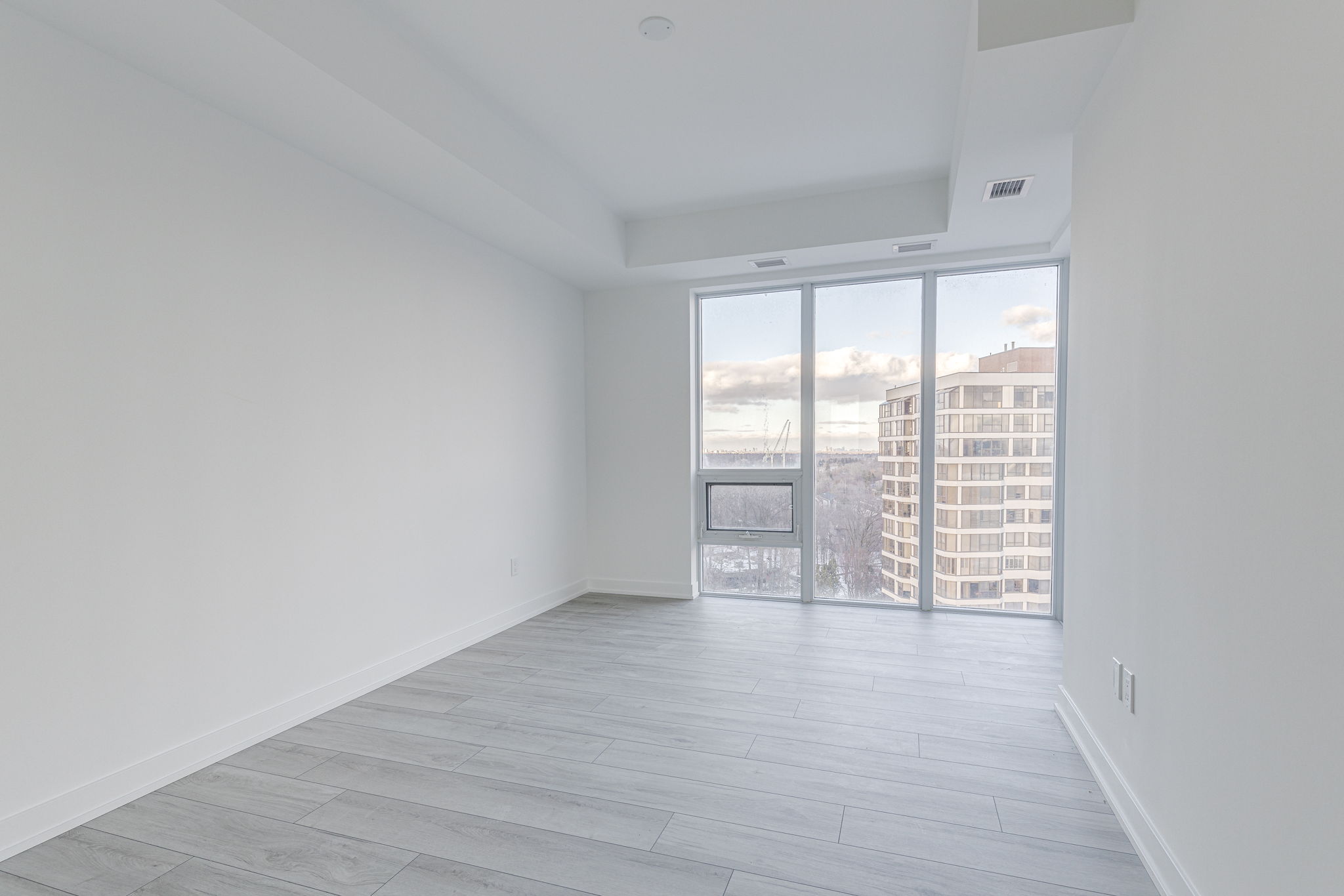 Mississauga property showcase — delivered property photograph 14