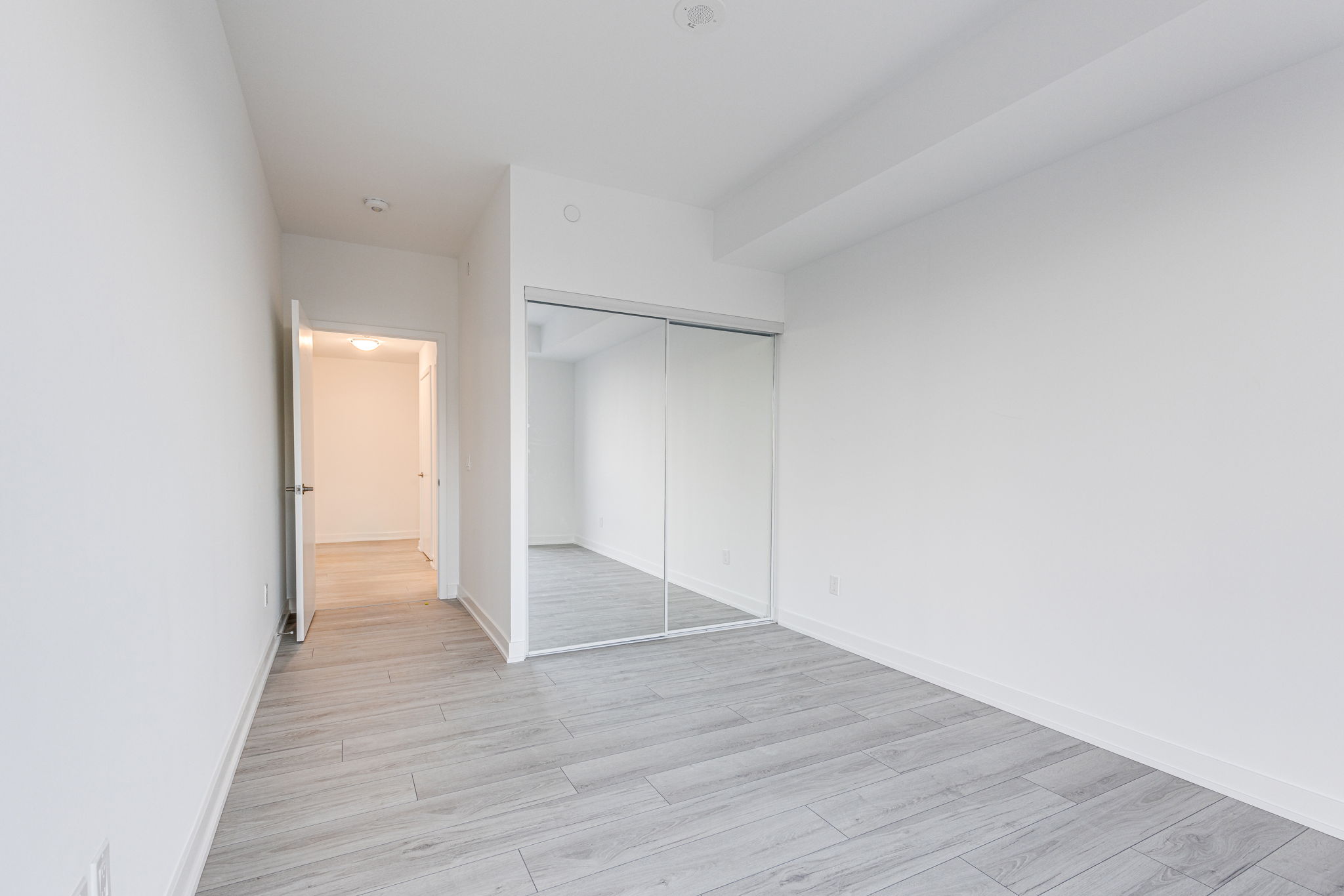 Mississauga property showcase — delivered property photograph 16
