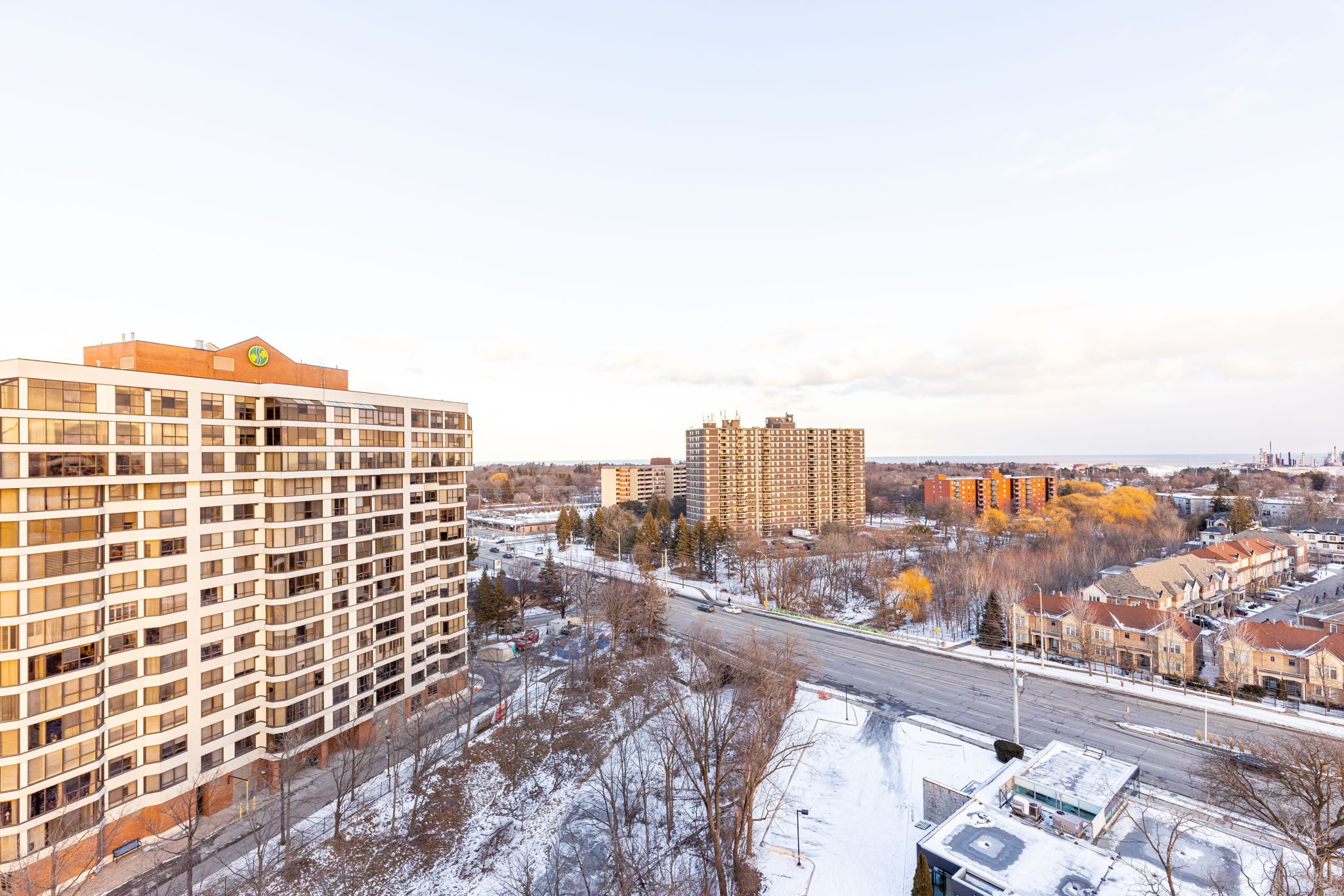 Mississauga property showcase — delivered property photograph 32