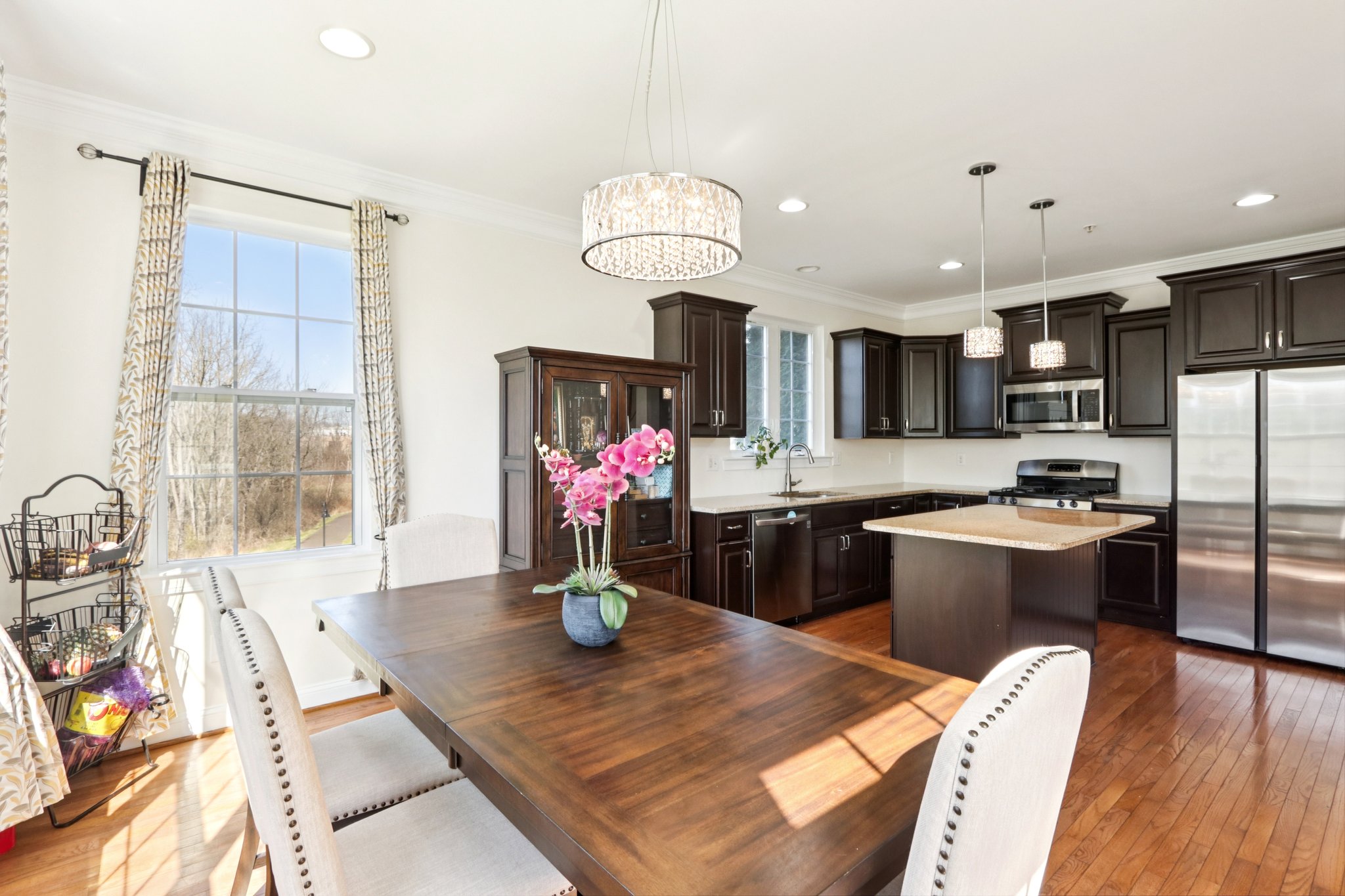 Thorndale Dr-S2503-017.jpg