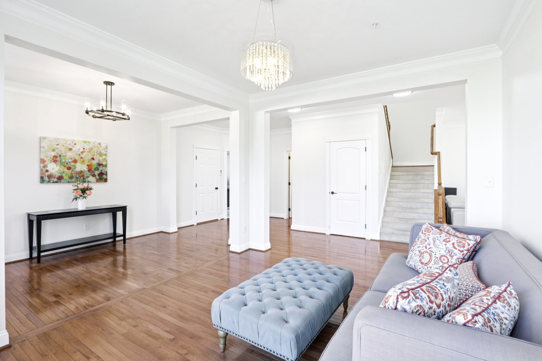 Thorndale Dr-S2503-029.jpg