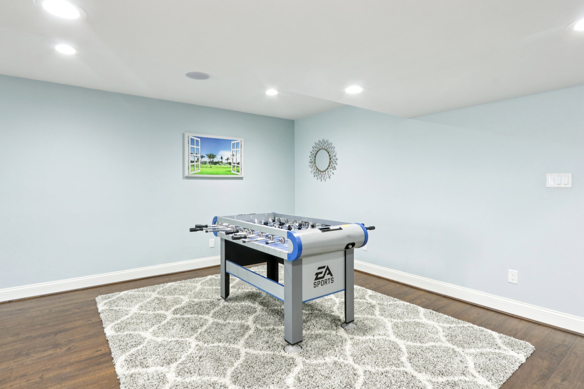 Thorndale Dr-S2503-039.jpg