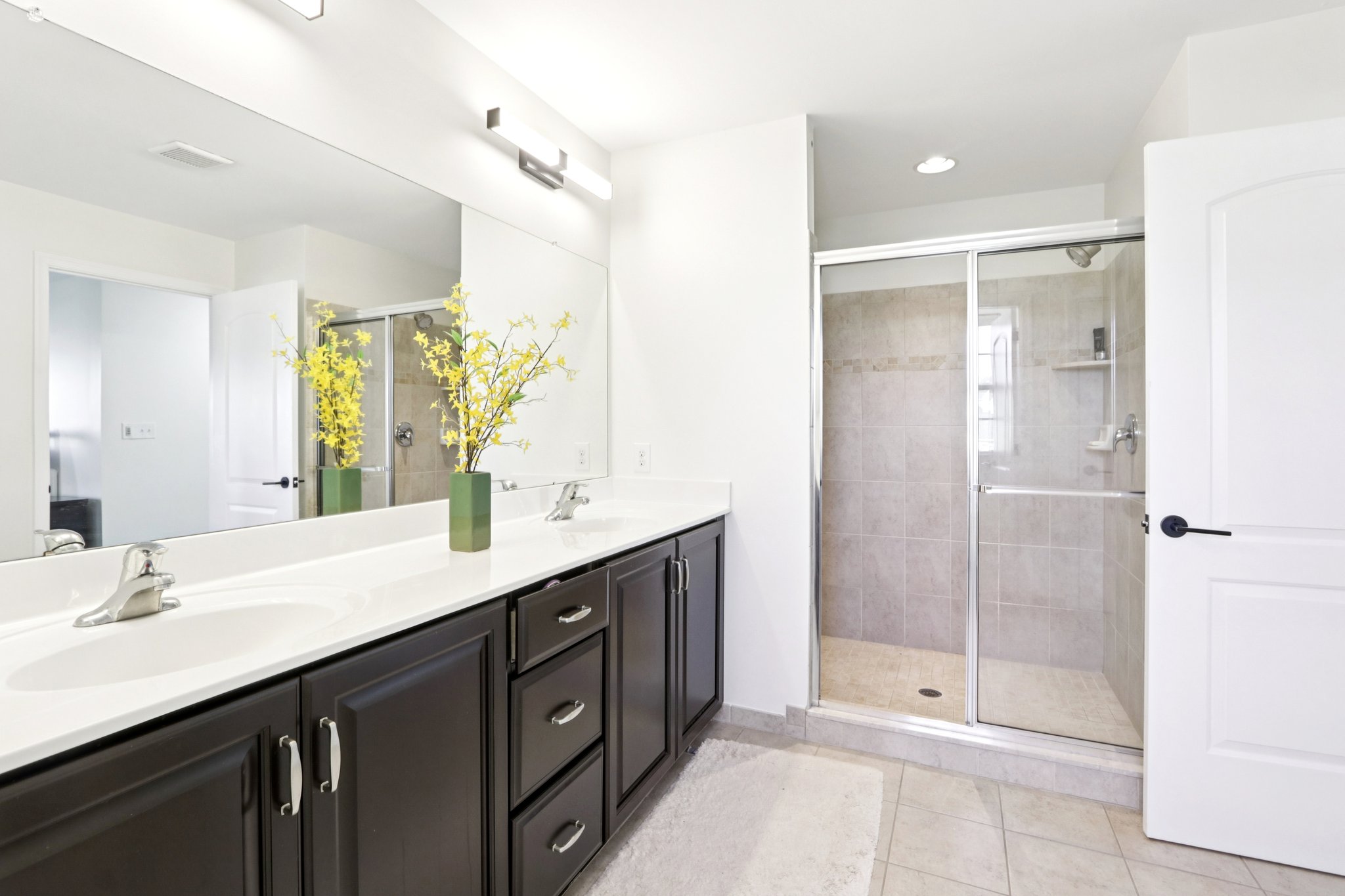 Thorndale Dr-S2503-050.jpg