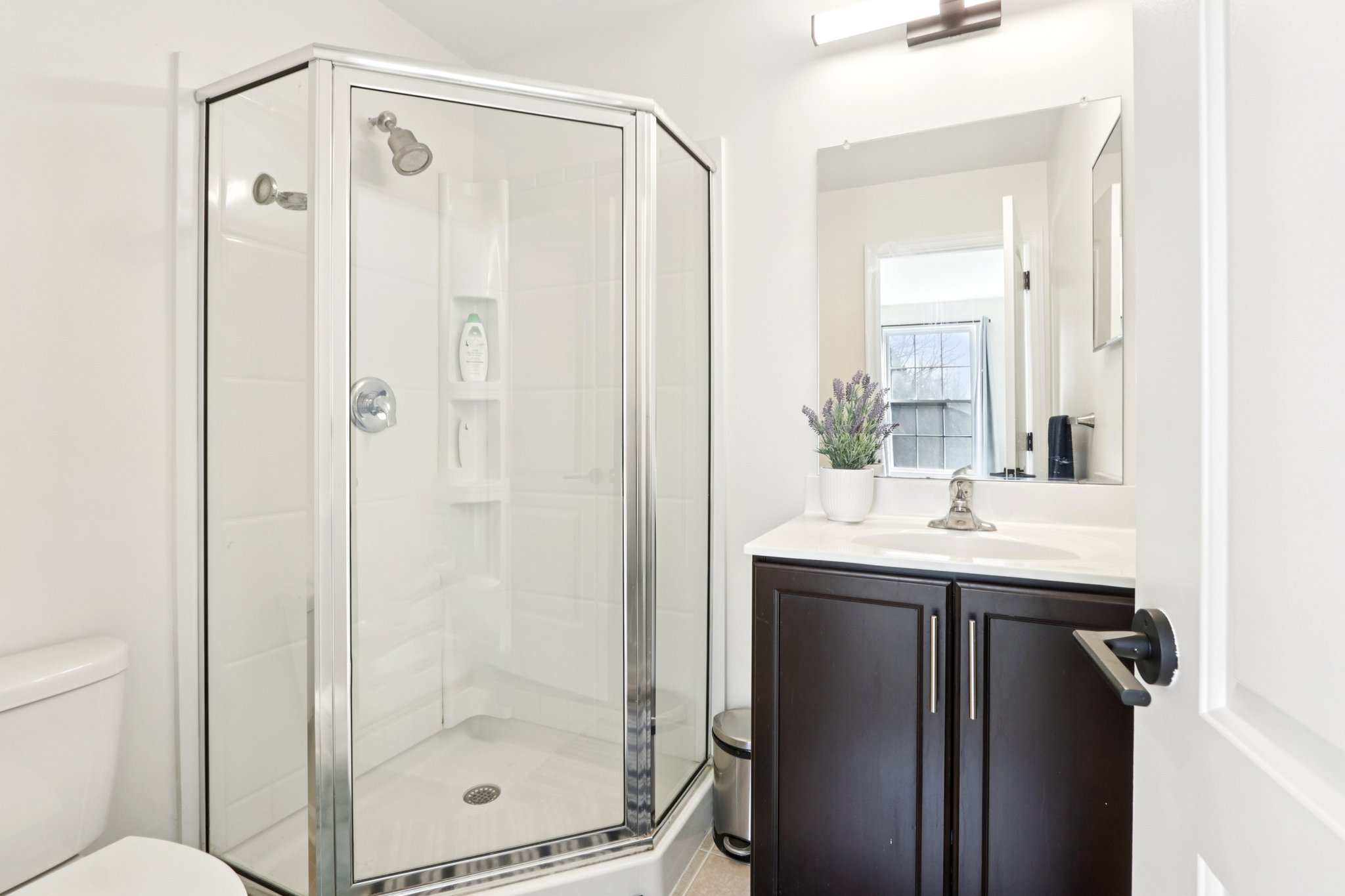 Thorndale Dr-S2503-058.jpg