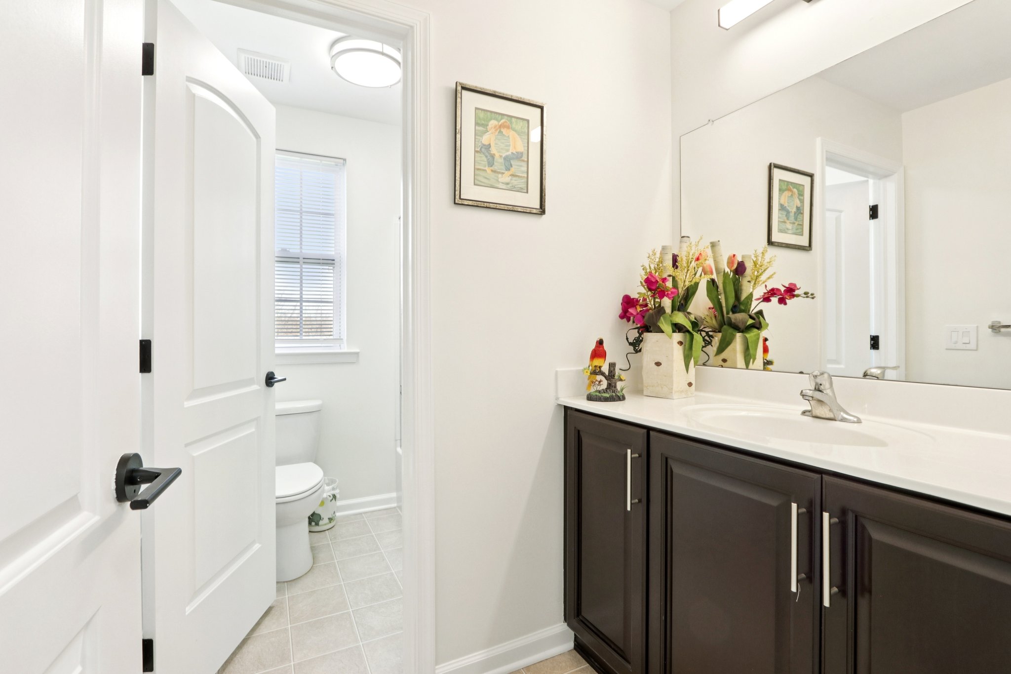 Thorndale Dr-S2503-059.jpg