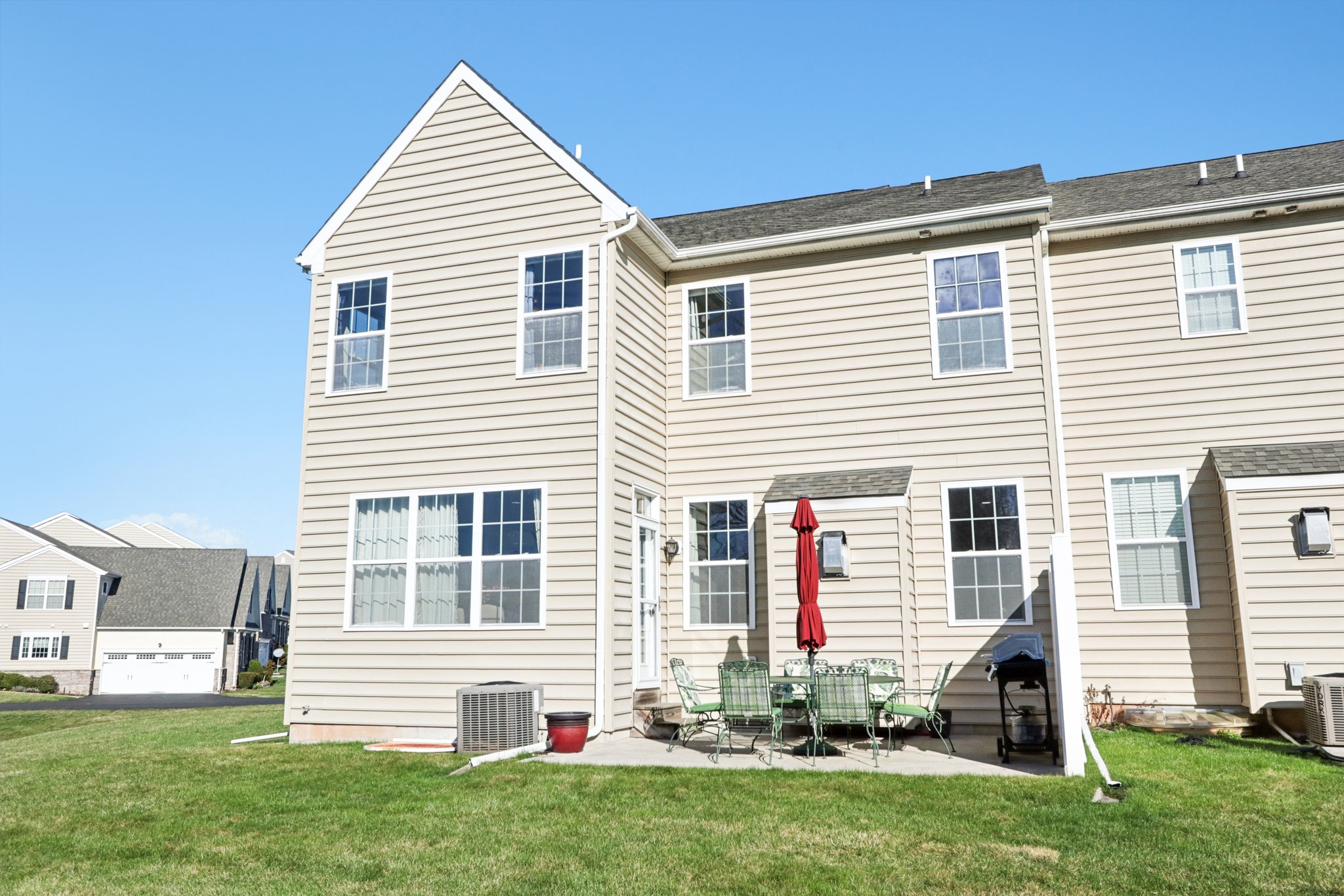 Thorndale Dr-S2503-068.jpg