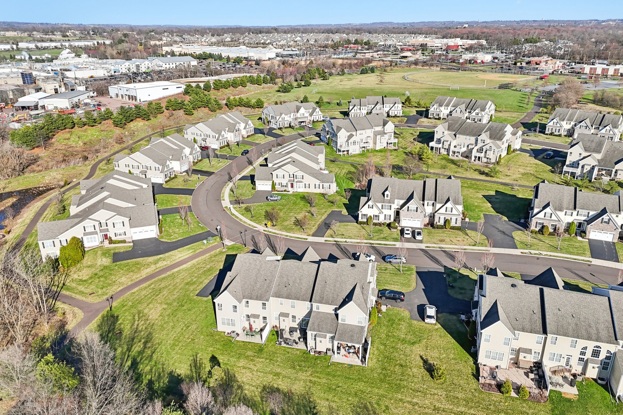 Thorndale Dr-S2503-081.jpg