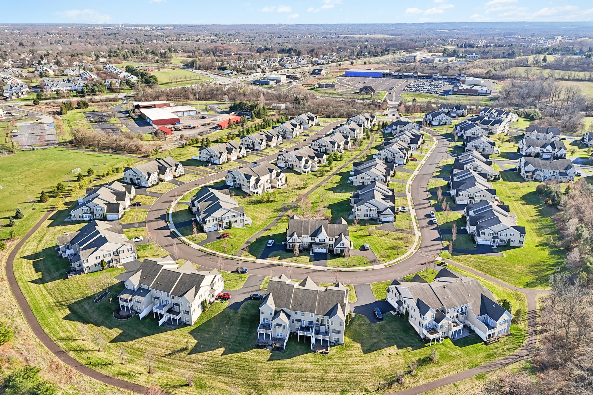 Thorndale Dr-S2503-095.jpg