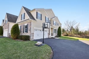 Thorndale Dr-S2503-004.jpg