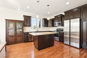 Thorndale Dr-S2503-021.jpg