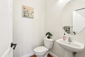 Thorndale Dr-S2503-026.jpg