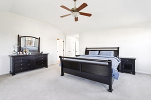 Thorndale Dr-S2503-047.jpg